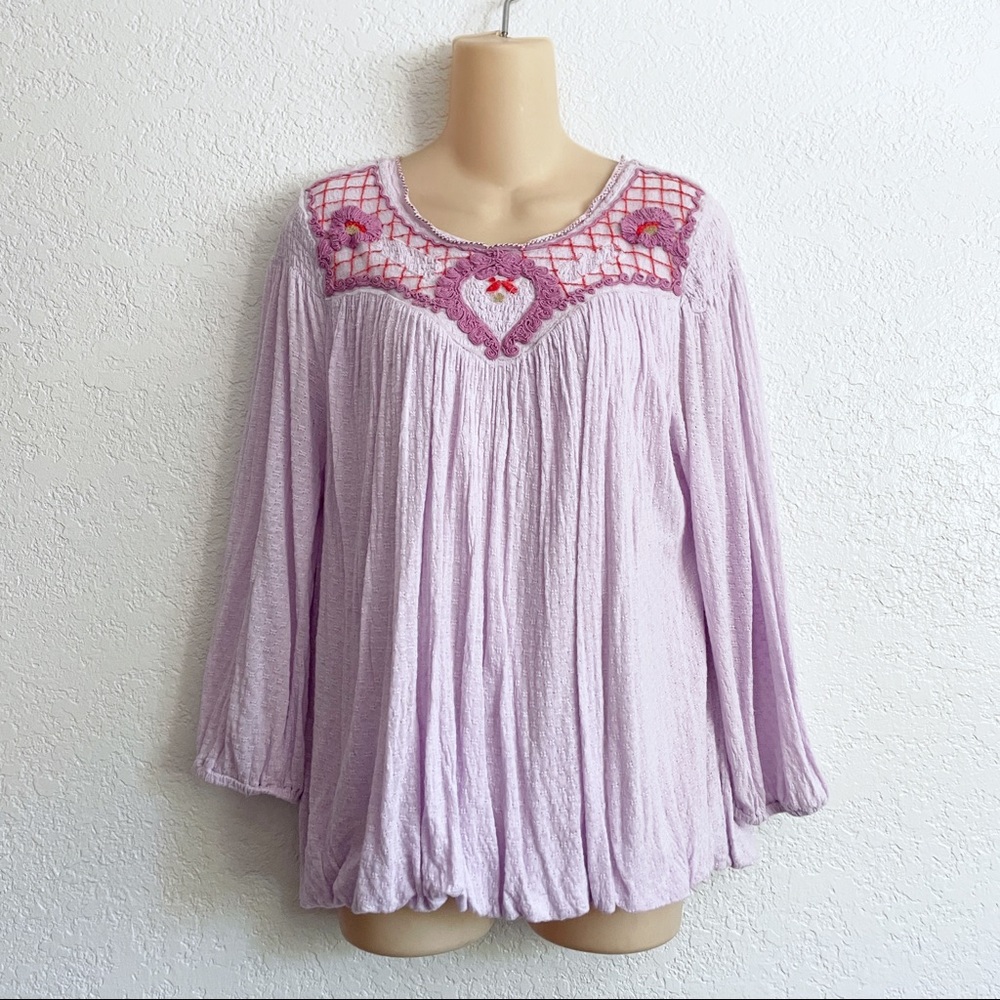 Free People Sweet Begonia Tea Lilac Purple Embroidered Peasant Top MEDIUM Boho